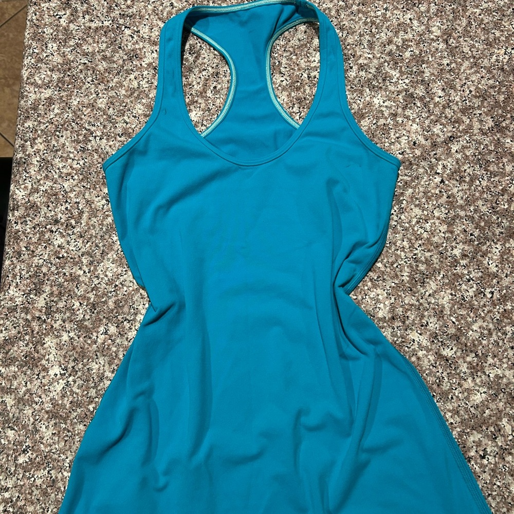 Blue lululemon top
